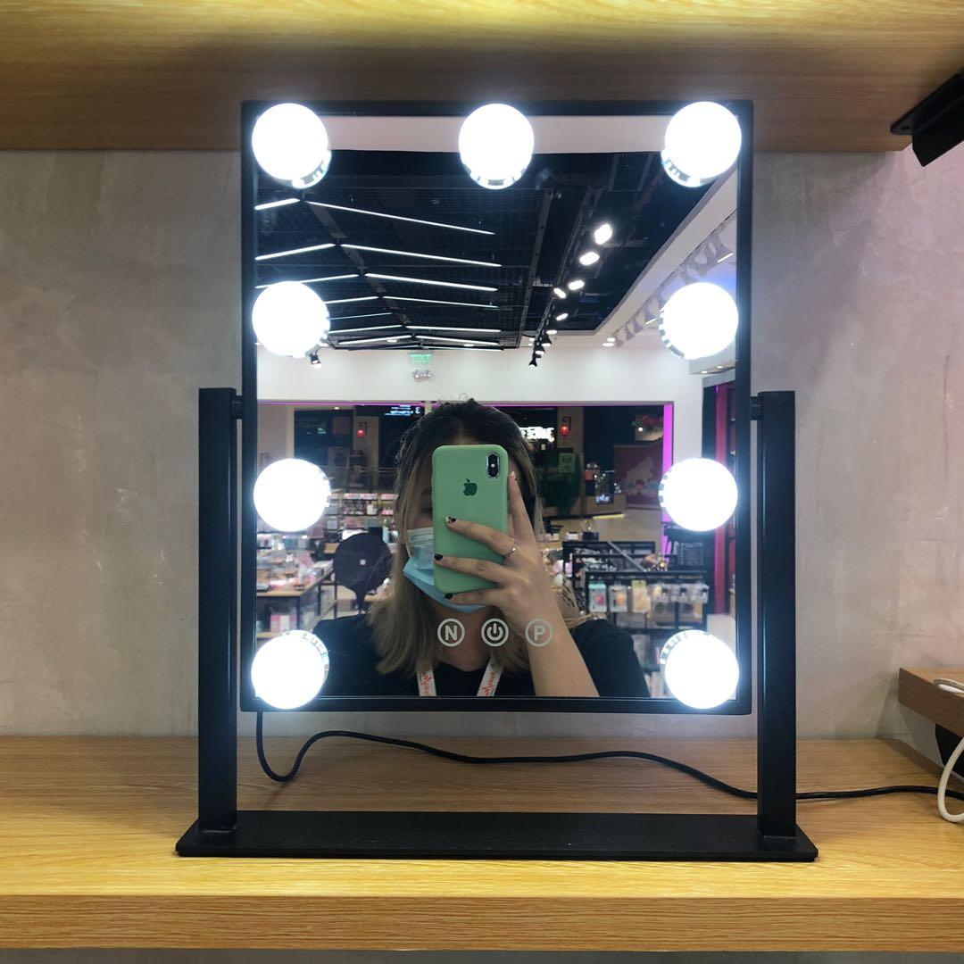 9 bulb vanity frameless black (Category: Mirrors) located in Mandaluyong City. Submitted by gladkingphilippines (Listing ID 1082089285, Image 3). Description: .