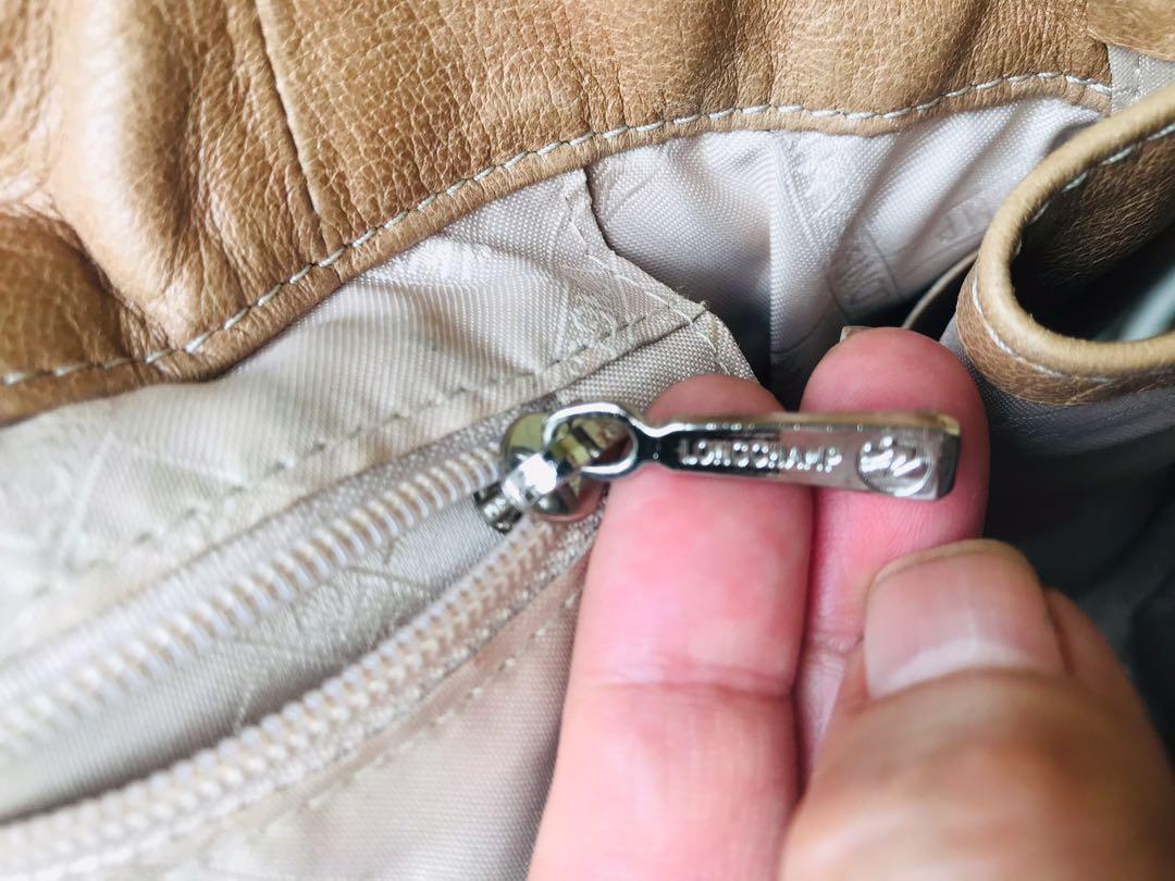Authentic Longchamp ltd edition (Category: Luxury Bags & Wallets) located in Indang. Submitted by lornacmtl (Listing ID 1082081740, Image 2). Description: 💯Authentic Longchamp limited edition Made in Morocco Buttons with longchamp (engraved) Payment thru Gcash & Bank dep.