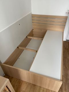 （分類：）位於 。 由 behhk 提交（商品編號 1082145728，圖片 1）。簡介： 。