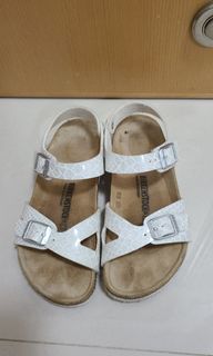 （分類：）位於 。 由 maryant 提交（商品編號 1082095998，圖片 1）。簡介： 。