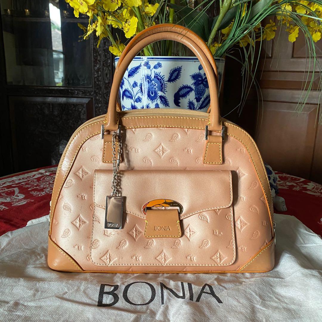 Tas bonia original, Fesyen Wanita, Tas & Dompet di Carousell