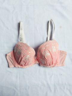 Bra peach cat 36B