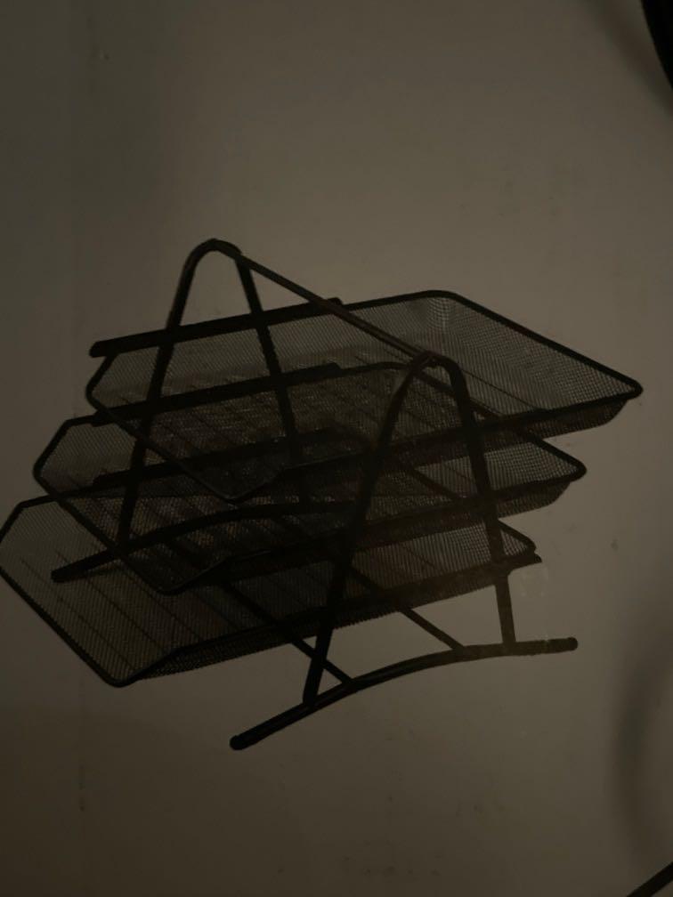 Document tray （分類：文具）位於 Hong Kong。 由 kkccc2023 提交（商品編號 1082169309，圖片 1）。簡介： 。
