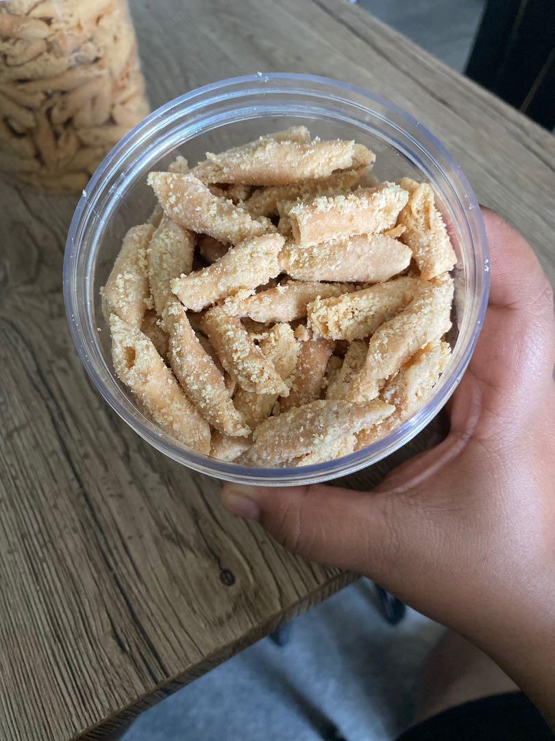 Kuih Layang Layang, Food & Drinks, Homemade Bakes on Carousell