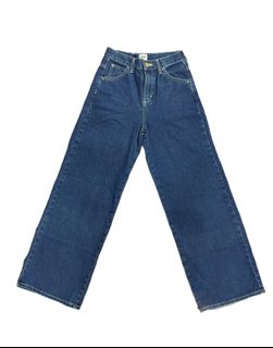 (Category: ) located in . Submitted by thriftculs (Listing ID 1082186987, Image 1). Description: .