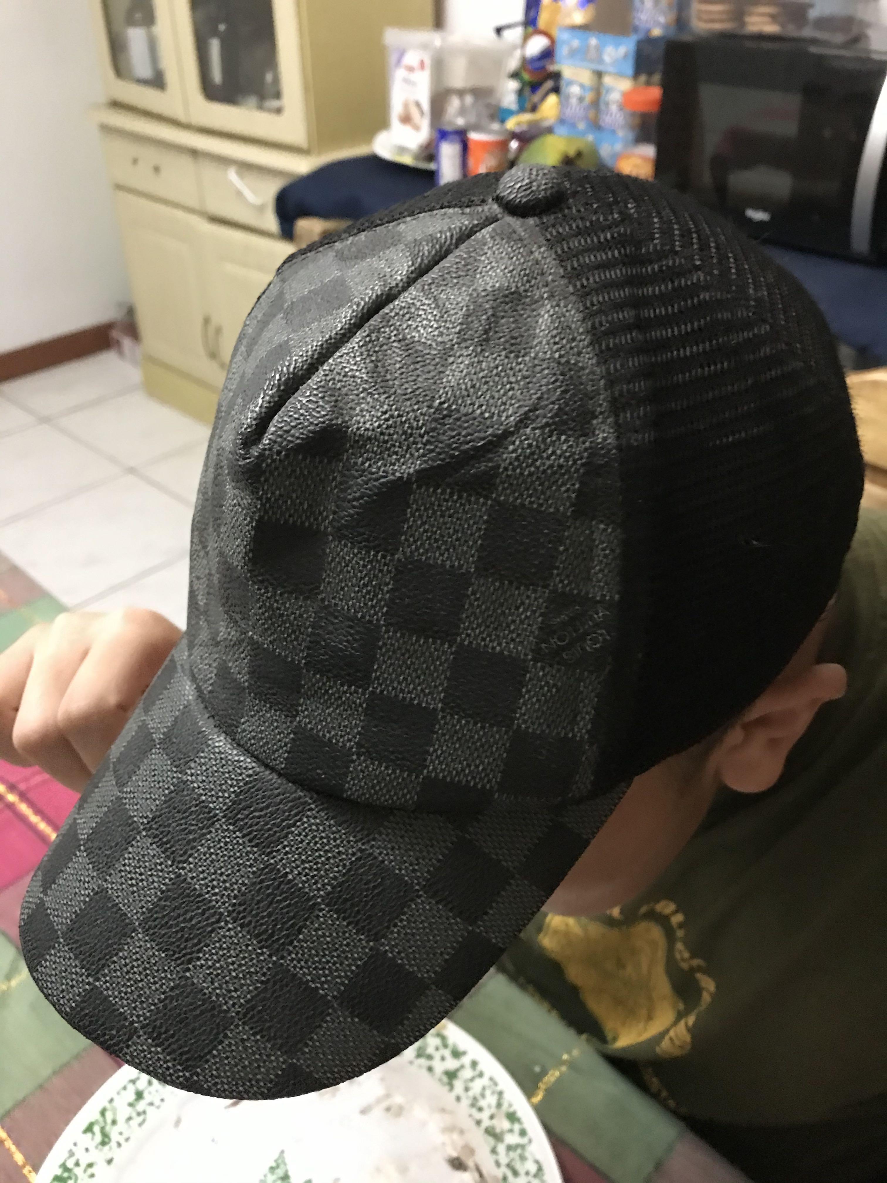 damier hat and
