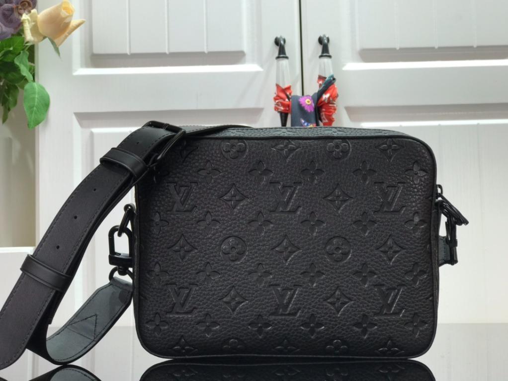Louis Vuitton Steamer Messenger Bag