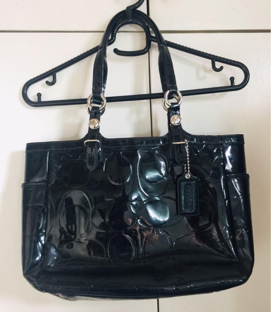 Black shiny coach hotsell purse