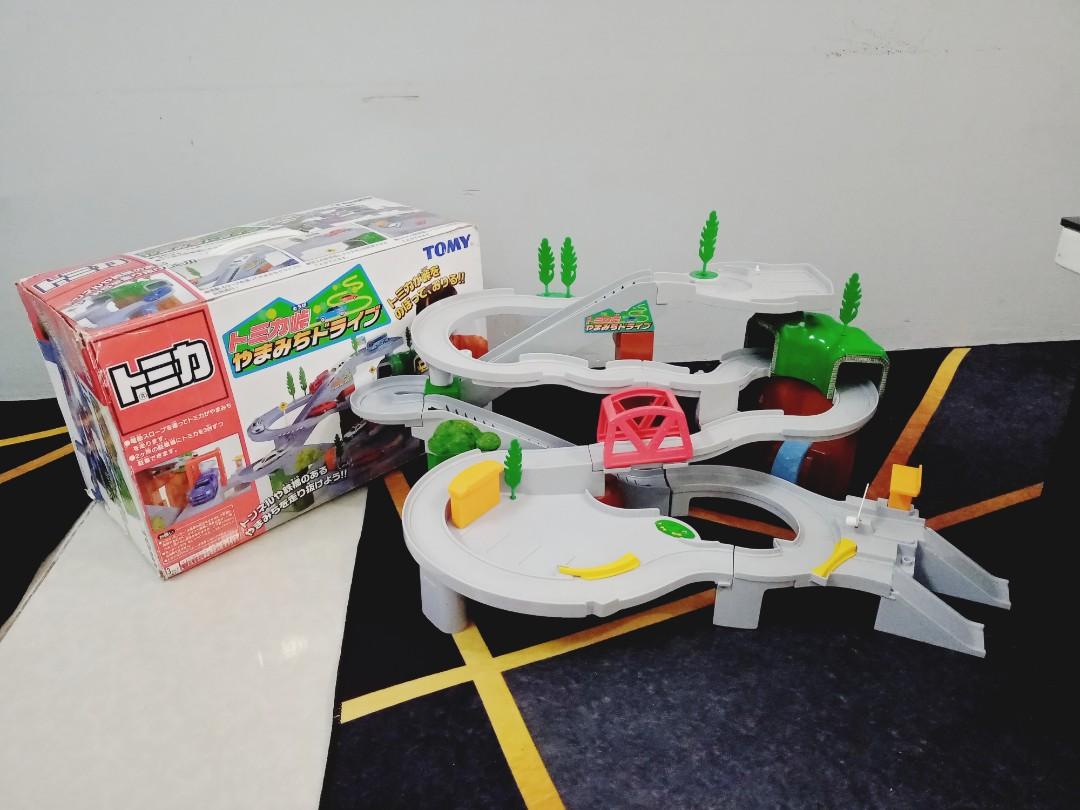 Tomica mountain drive playset top