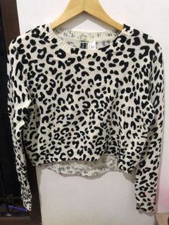 (Kategori: ) berada di . Dikirim oleh araa.thrift (ID iklan 1082215319, Gambar 1). Deskripsi: .