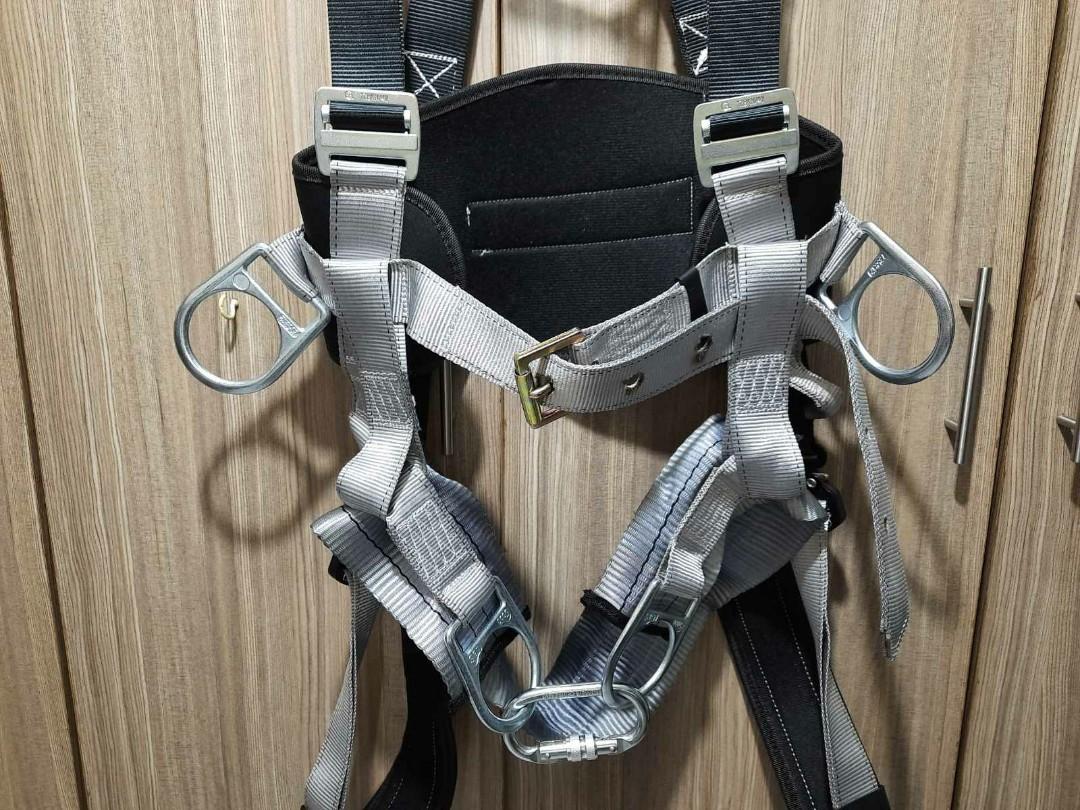 Professional Full Body Harness Zipline Rappelling Tower Mountain