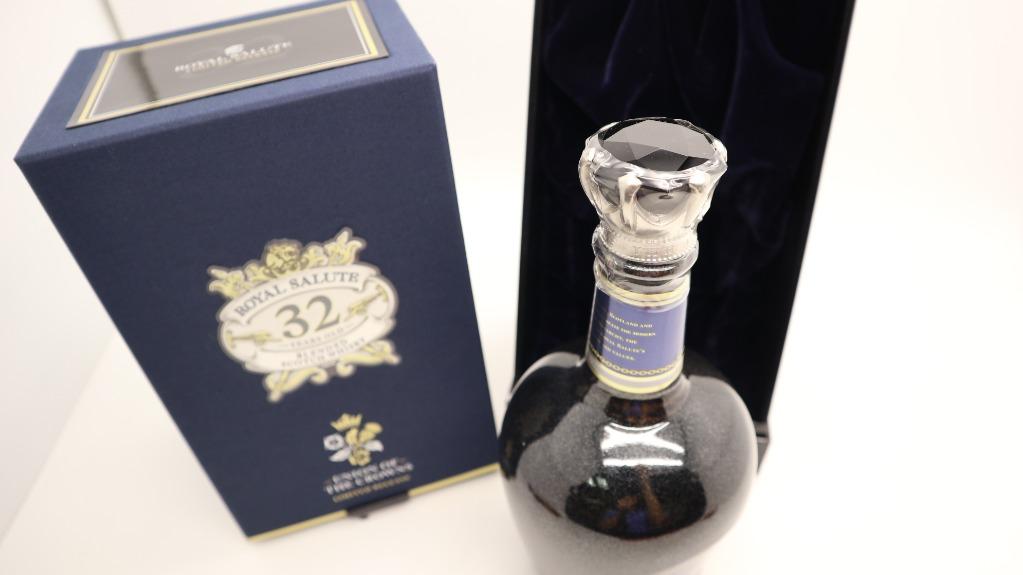 Royal Salute 32 Year Old Union of the Crowns 皇家禮炮32 年