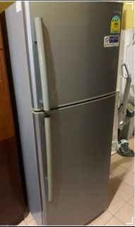 (Category: ) located in . Submitted by yeontae (Listing ID 1082064799, Image 1). Description: .