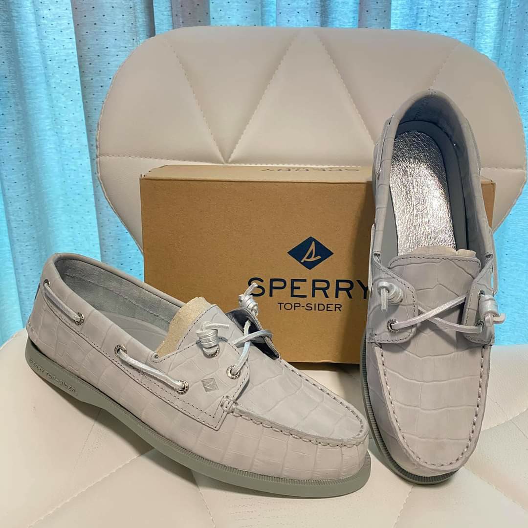 Sperry vida deals