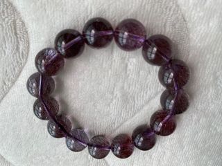 (Category: ) located in . Submitted by estheticienne84 (Listing ID 1082015150, Image 1). Description: .