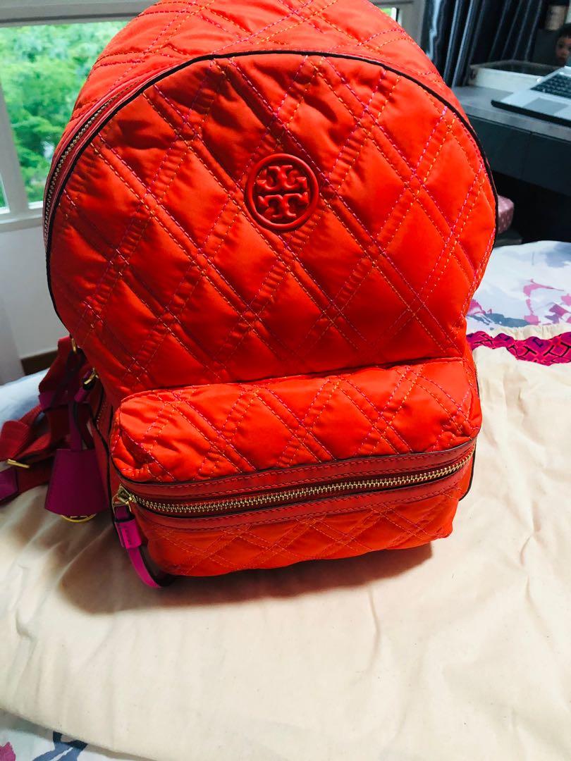 Red tory deals burch backpack