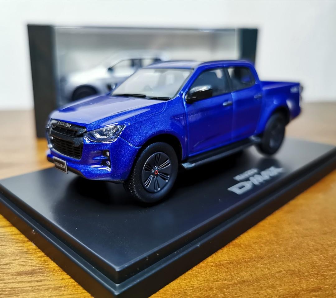 1 43 2021 Isuzu D Max Diecast Scale Model Toy Car Color Blue