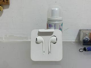 Apple Earphones