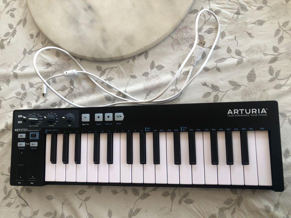 Arturia Keystep (Black) MIDI Keyboard, Hobbies & Toys, Music & Media, Musical Instruments on