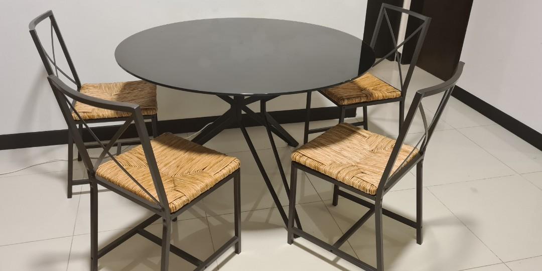 Black Glass Round Dining Table With 4 Chairs Furniture Tables On Carou Black Glass Round Dining Table With 4, Black Round Kitchen Table And Chairs