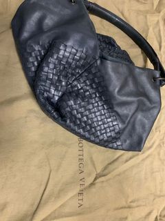 (Category: ) located in . Submitted by sally_wardrobe (Listing ID 1082419066, Image 1). Description: .