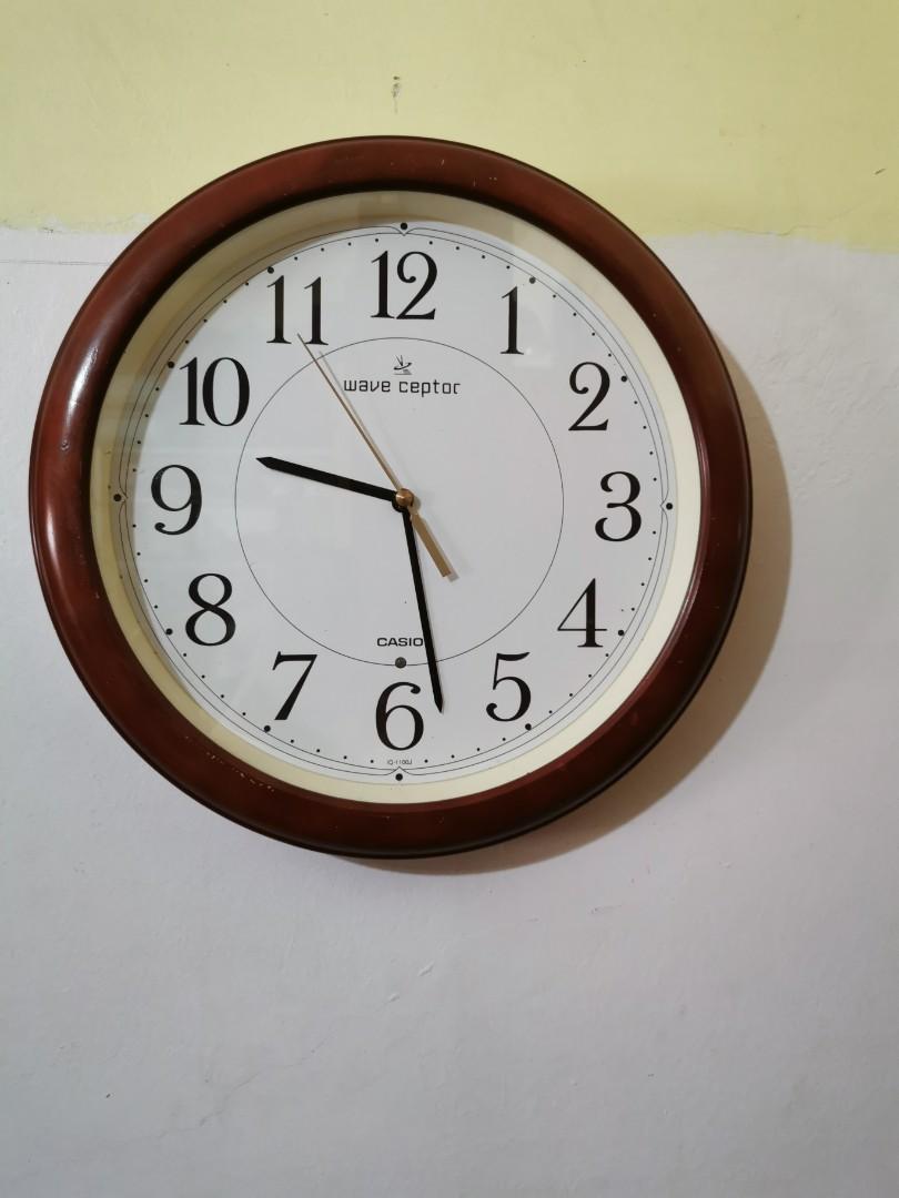 Casio wave outlet ceptor wall clock