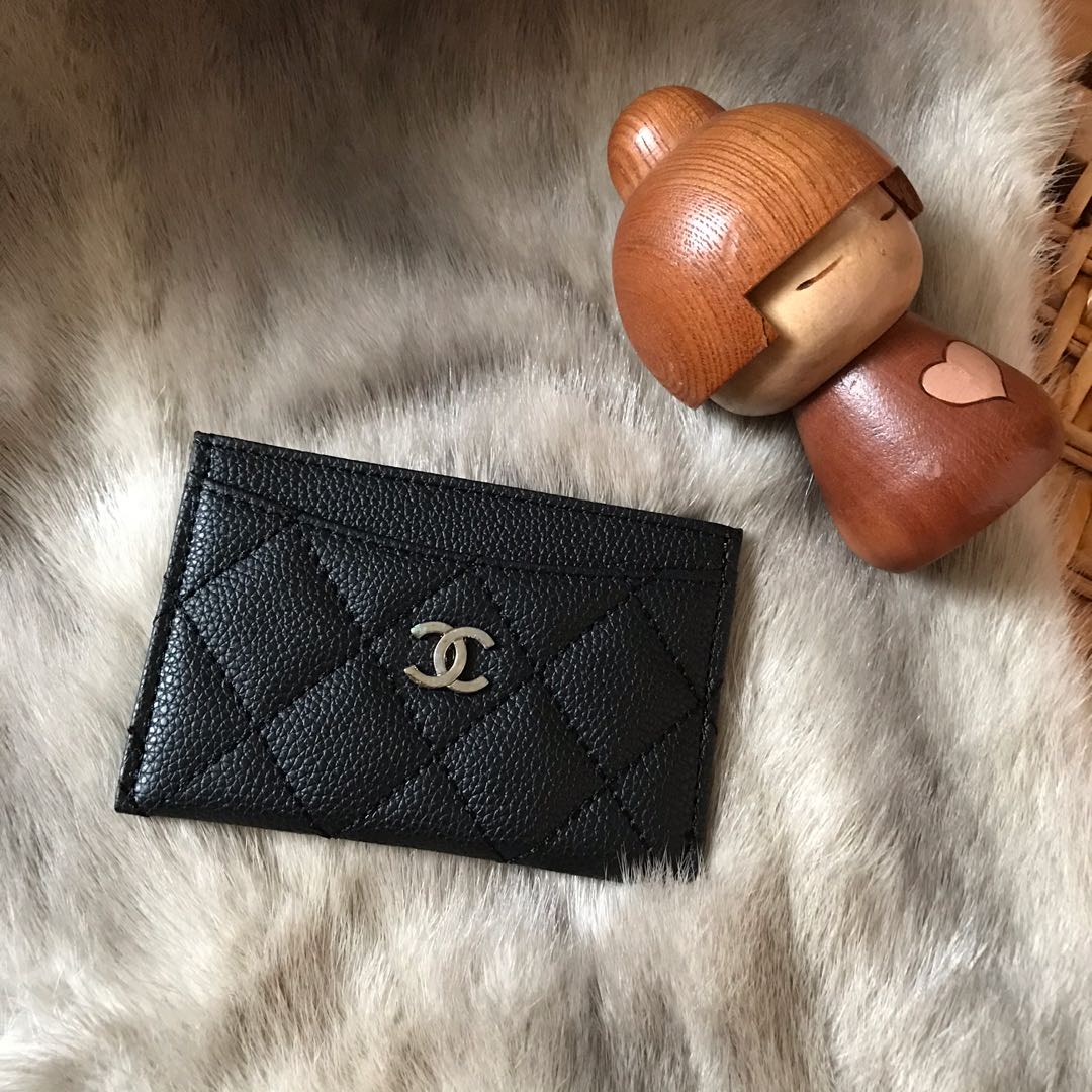 Chanel VIP Gift Button Wallet, Luxury, Bags & Wallets on Carousell