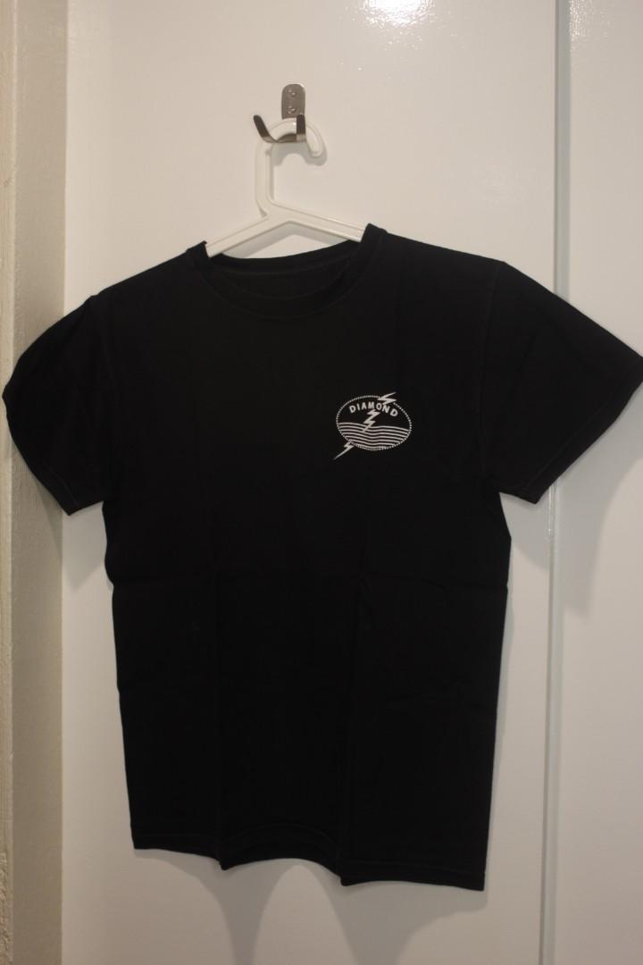 "Diamond" Shirt for Men (Category: Tshirts & Polo Shirts ) located in Antipolo. Submitted by aaiitems (Listing ID 1082256791, Image 1). Description: RFS: Decluttering PM for more info 😊.