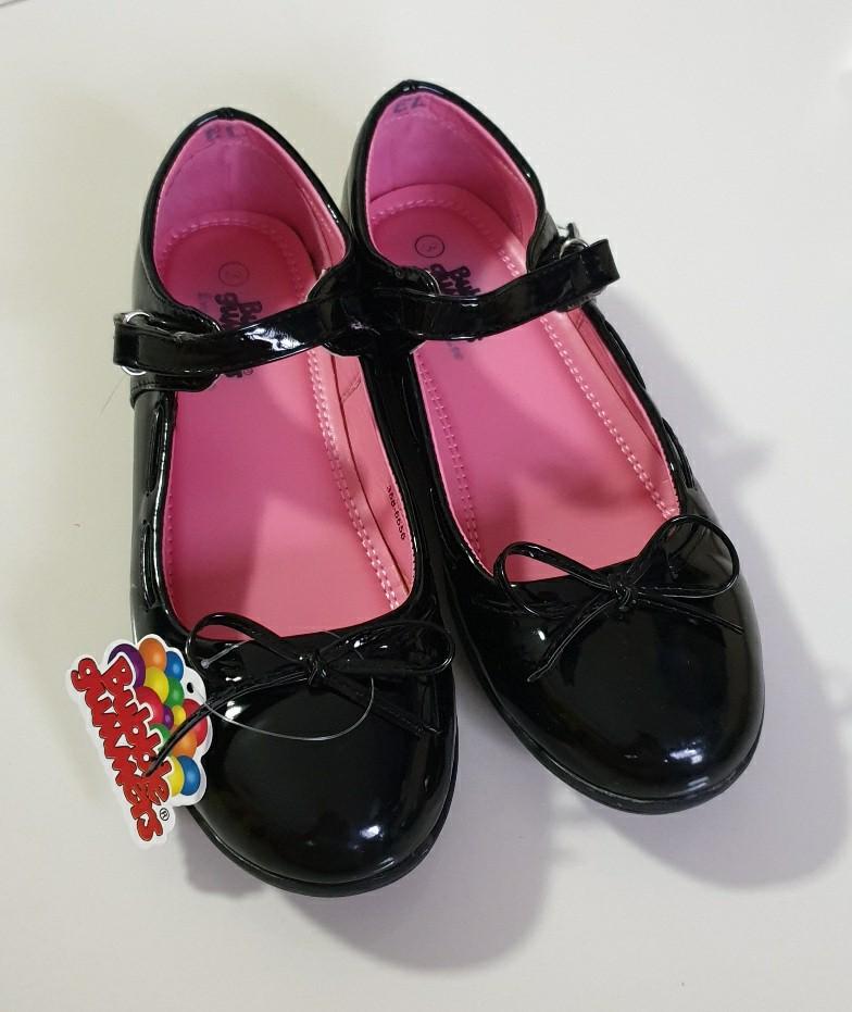Choir shoes top