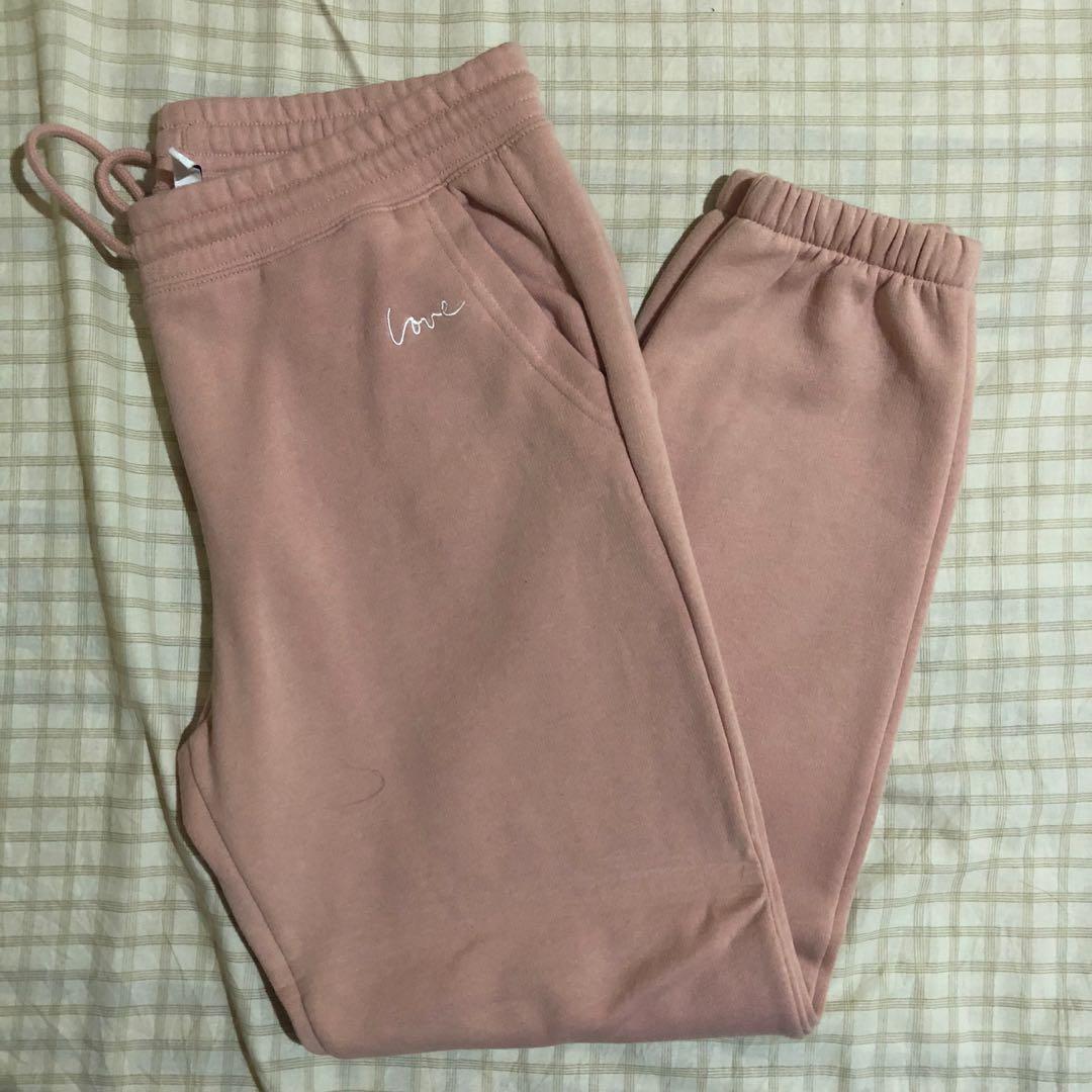 H M DIVIDED SWEATPANTS BRANDNEW Women s Fashion Bottoms Other Bottoms on Carousell