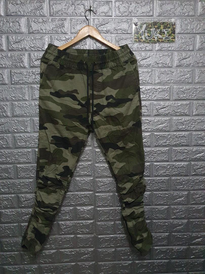 H&m mens deals camo pants