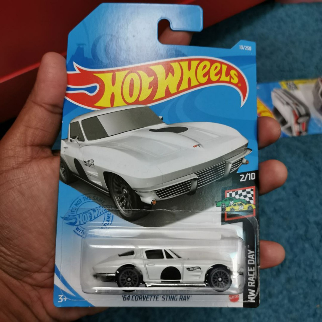 Hot wheels 64 corvette top stingray