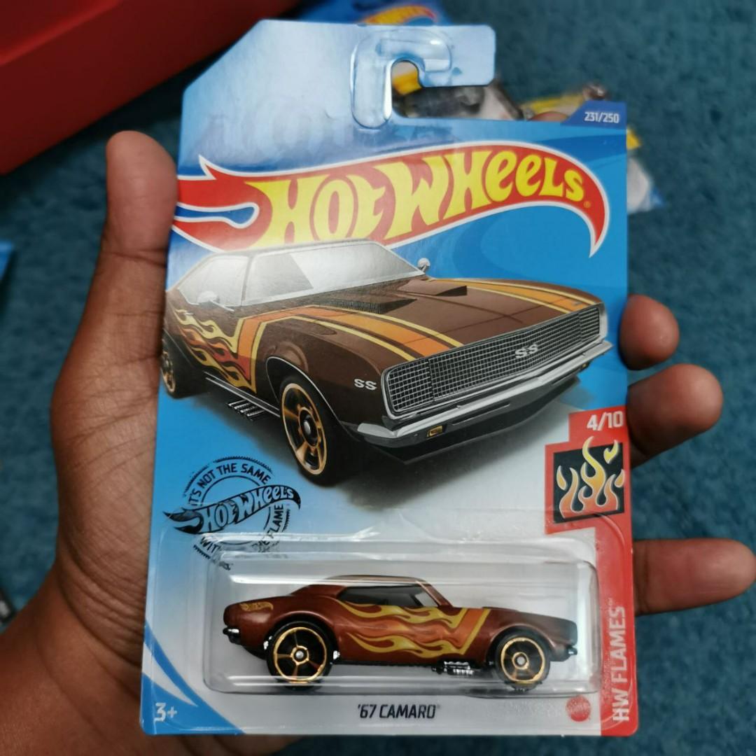 HOT WHEELS 67 Camaro HW Flames 4 10 231 250 Hobbies Toys