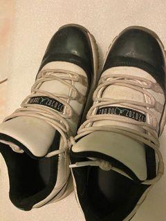 Jordan 11 (size 6.5Y)