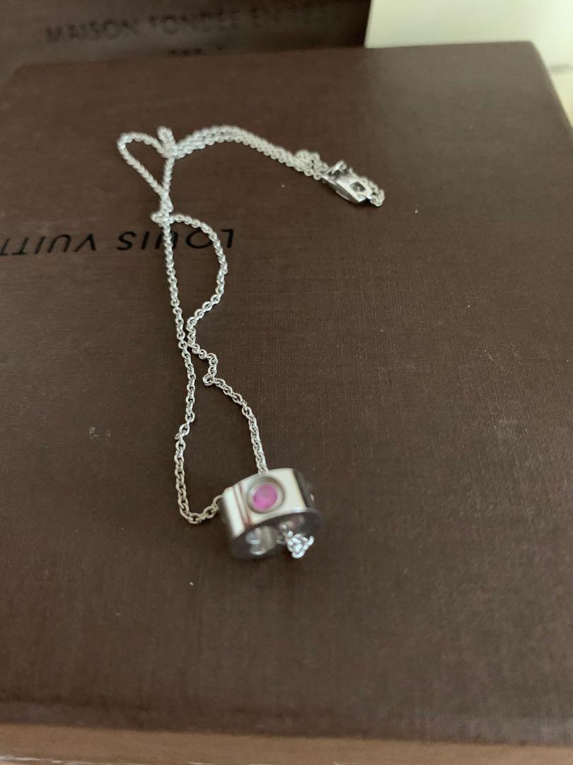 Louis Vuitton empreinte necklace 18k white gold small sapphire stone,  Women's Fashion, Jewelry & Organisers, Necklaces on Carousell