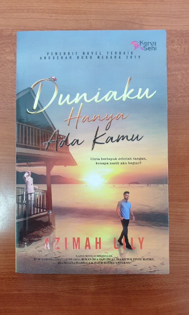 Dia hanya dia di duniaku