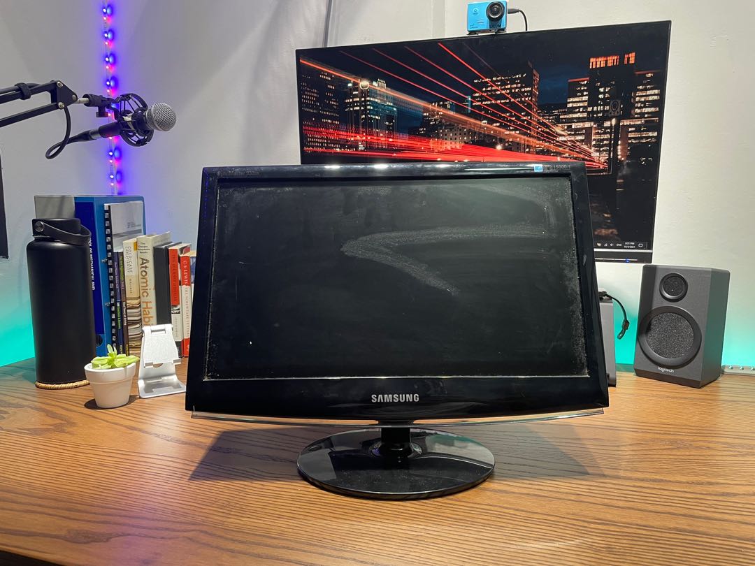 OLD SAMSUNG MONITOR, Computers \u0026 Tech 