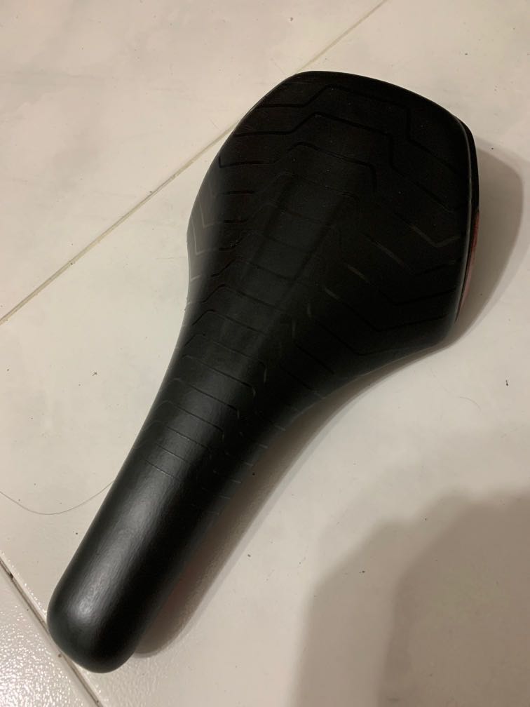 selle royal rampage saddle able to nego sports equipment bicycles parts parts accessories on carousell