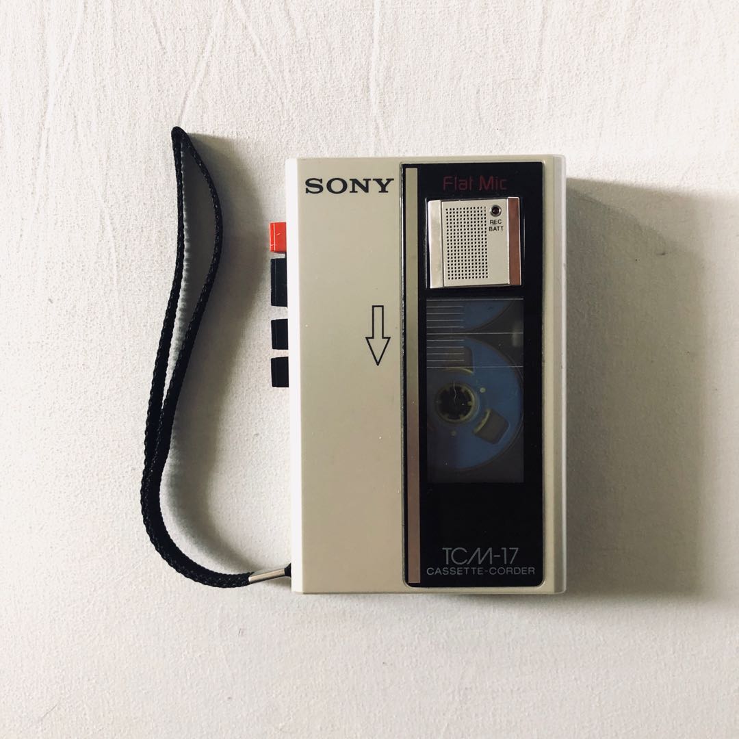 Sony TCM-17 Walkman Cassette Recorder Player, Hobbies & Toys