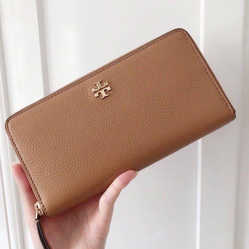 TORY BURCH Carter Leather Continental Wallet, Luxury, Bags & Wallets on  Carousell