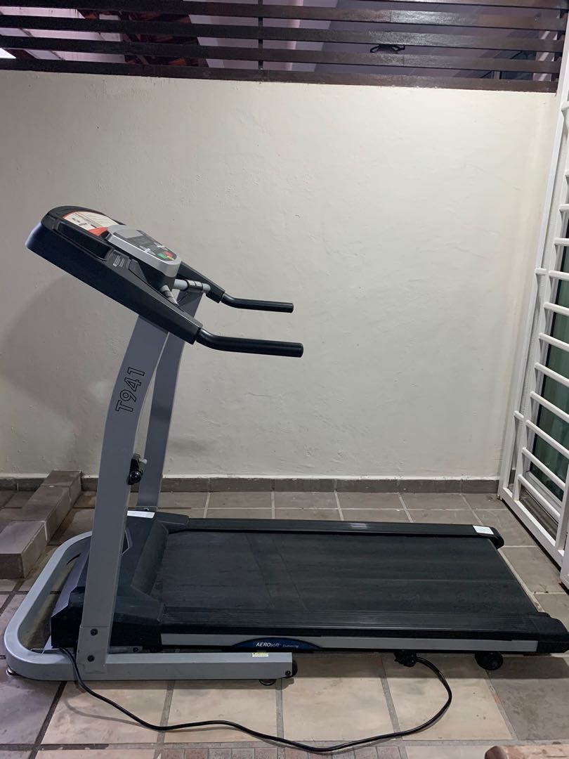 Horizon t941 treadmill outlet