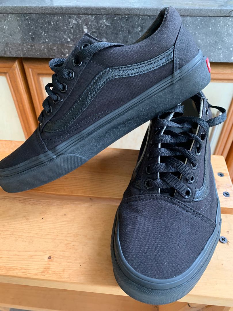 Old Skool All Black, Women's Shoes on Carousell