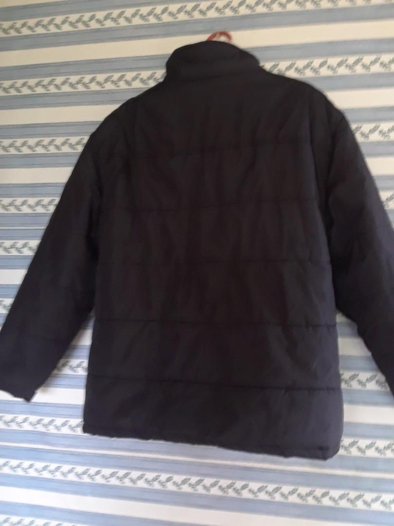 Repriced VTg Brand Puffer Jacket (Category: Coats, Jackets and Outerwear) located in Calapan. Submitted by shakalak (Listing ID 1082356041, Image 2). Description: Size on tag 14/16 Teen but will fit Large frame sa women Unisex karararing lang from.US box .