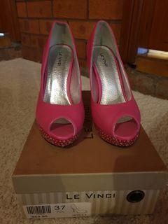 Women's pink heels