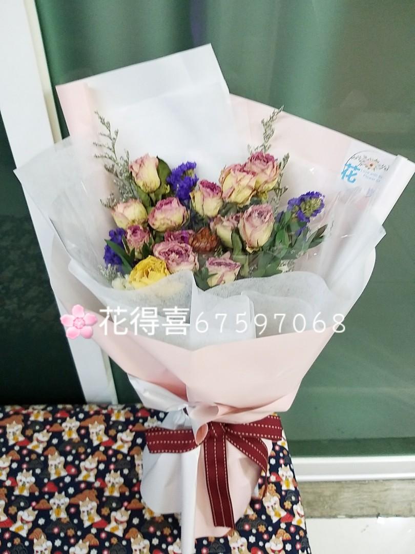 乾花玫瑰花束 手作 自家設計 手作產品 飾物 Carousell