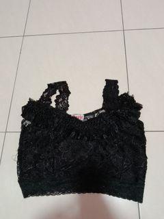 Black lace top (BUY 1 FOC 1)