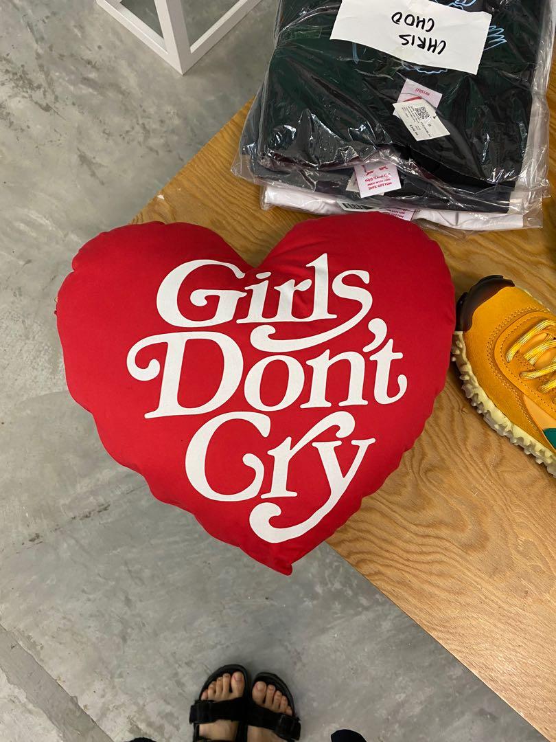 メンズVERDY Girls Don't Cry ハートピロー redレッド