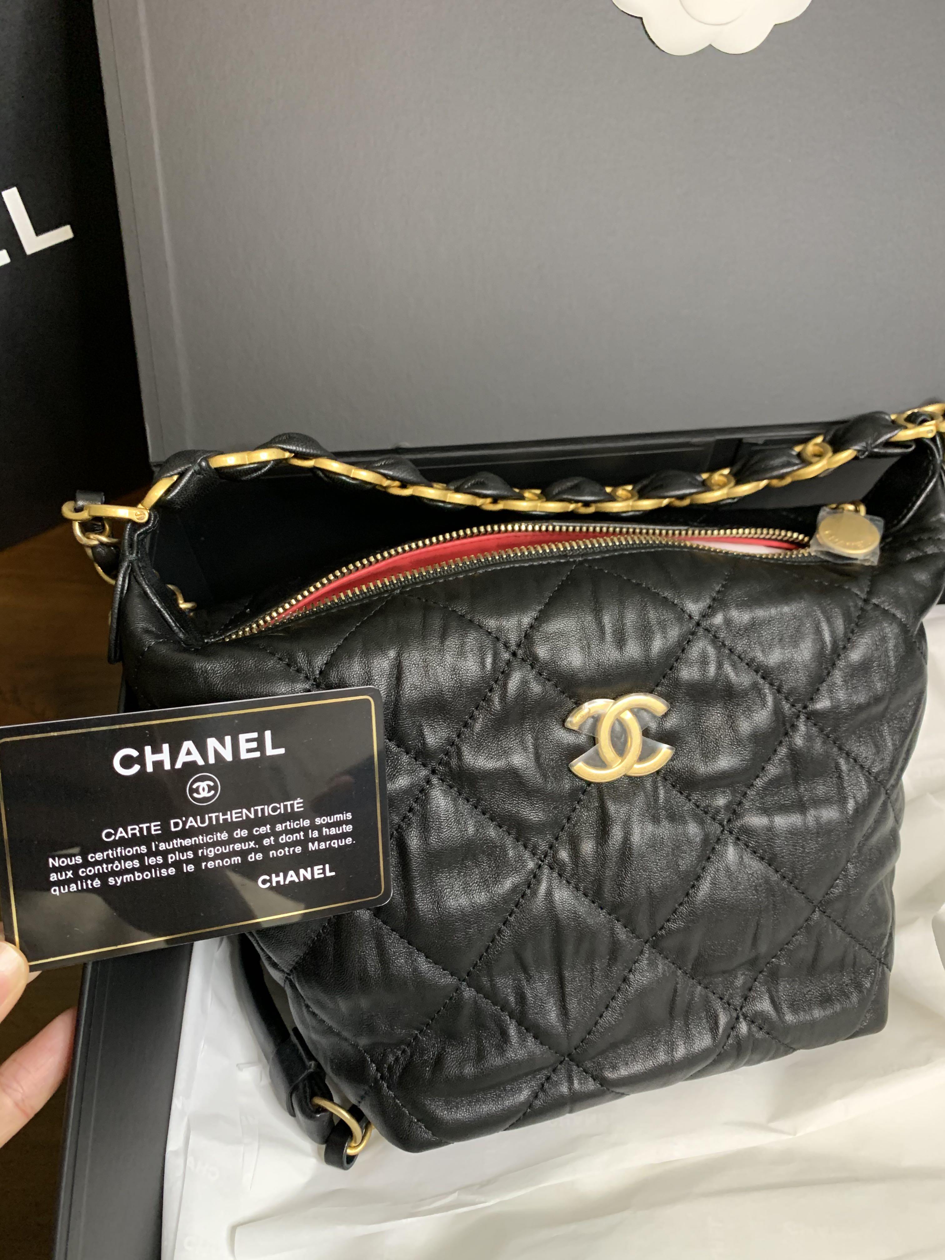Chanel Hobo Bag 餃子包2021 Spring Summer CC Wrapped Strap Bag in Crumpled  Lambskin, 名牌, 手袋及銀包- Carousell
