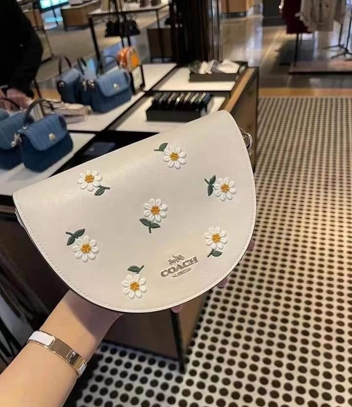 ellen crossbody with daisy embroidery