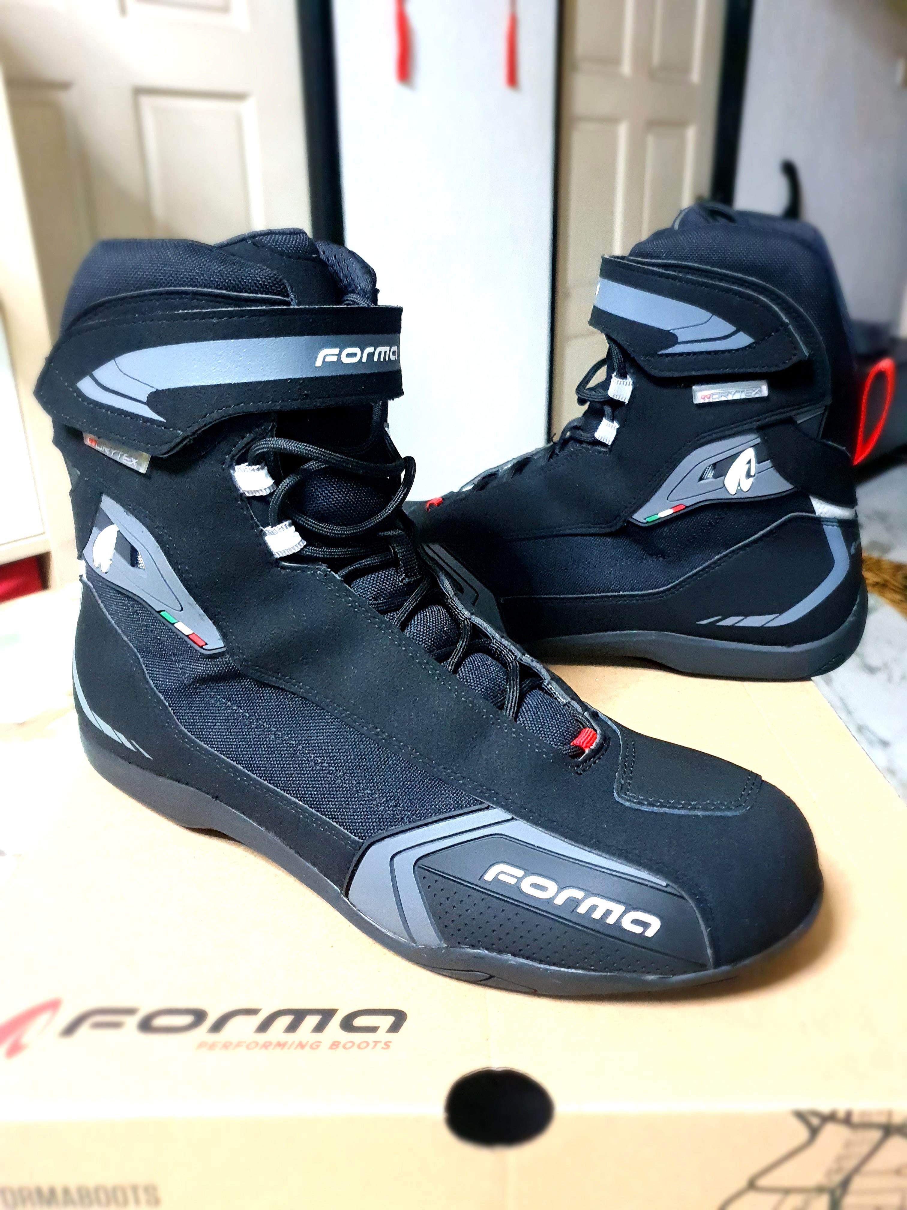 Forma viper boot 44 US10 Motorcycles Motorcycle Apparel on Carousell